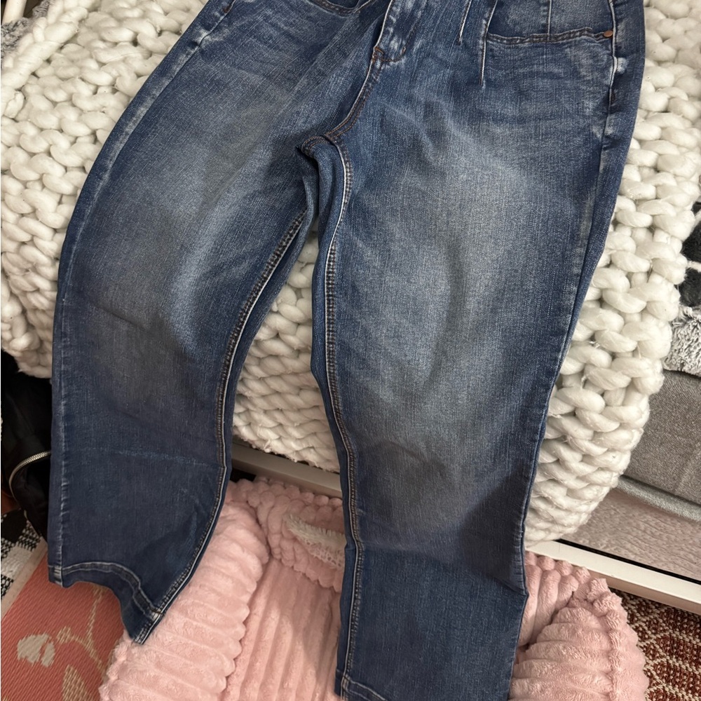 Women's Flare Denim Jeans - Picture 4 of 5